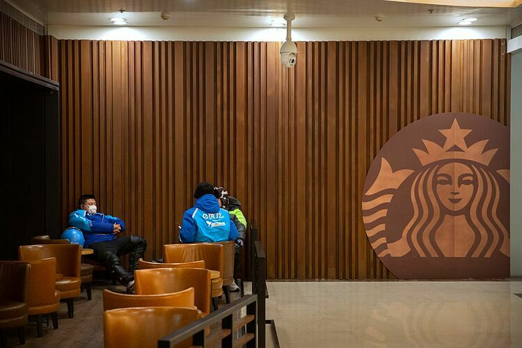 Một cửa hàng của Starbucks tại Trung Quốc. Ảnh: AP.