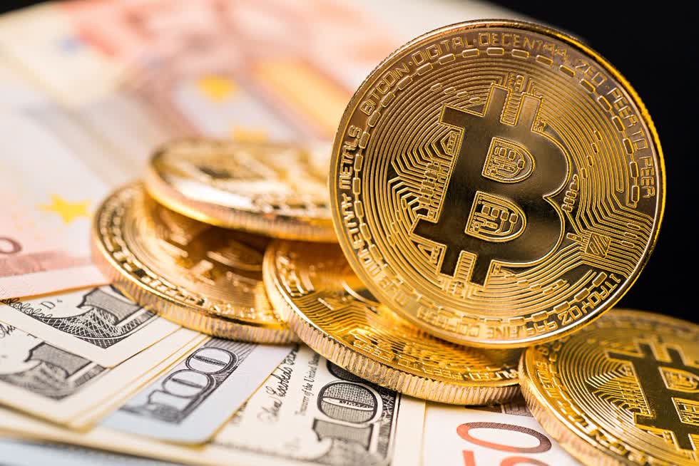 Giá Bitcoin đã tăng gấp ba lần, lên mức cao nhất vào năm 2020. Ảnh minh họa