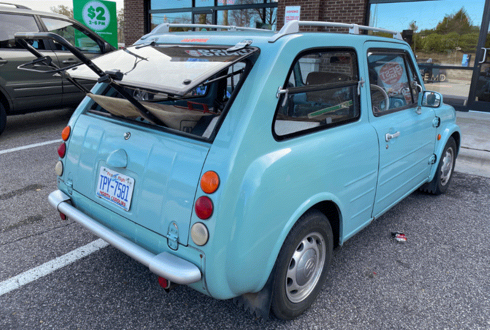Hình dáng hatchback nguyên gốc của Nissan Pao.