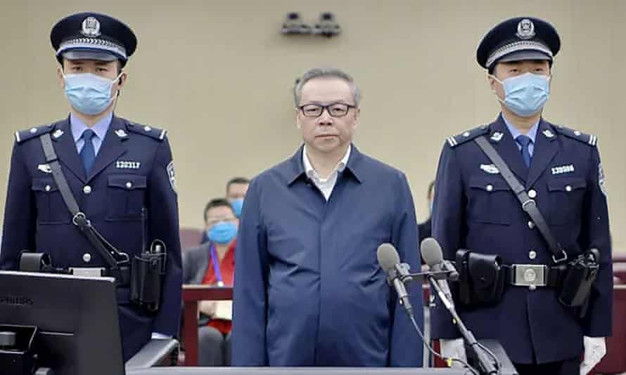  Ông Lai Xiaomin tại phiên xét xử. Ảnh: The Guardian.