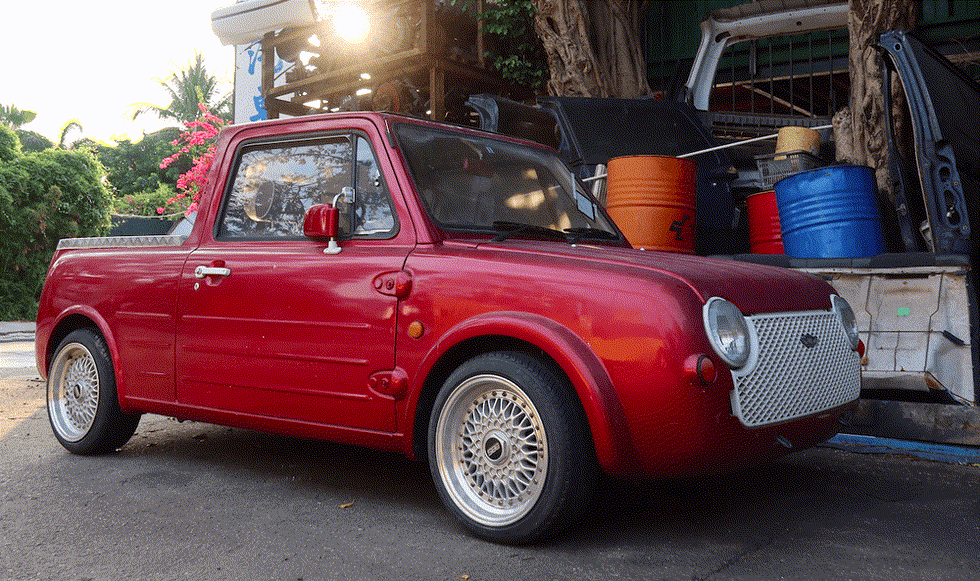 Nissan Pao là một sản phẩm nhỏ bé ra đời vào cuối thập niên 1980 và chỉ có tuổi thọ ngắn ngủi.