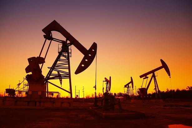 Giá xăng dầu ngày 8/2: Có tuần giảm giá thứ 5 liên tiếp.