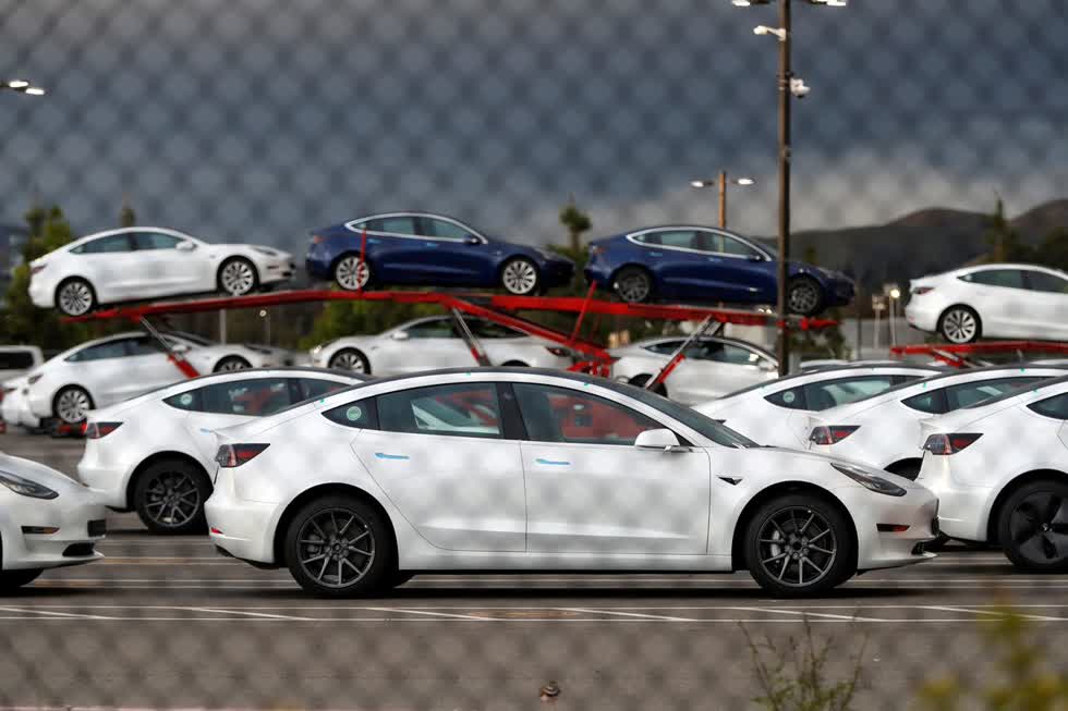 Khả năng phục hồi của Tesla trong đại dịch đã thúc đẩy kỳ vọng của các nhà đầu tư đối với cổ phiếu. Ảnh: Reuters.