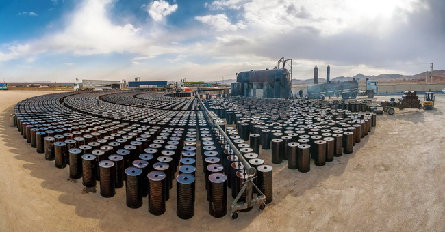 Giá xăng dầu ngày 13/2: Khởi sắc khi dữ trự của Mỹ tăng mạnh.