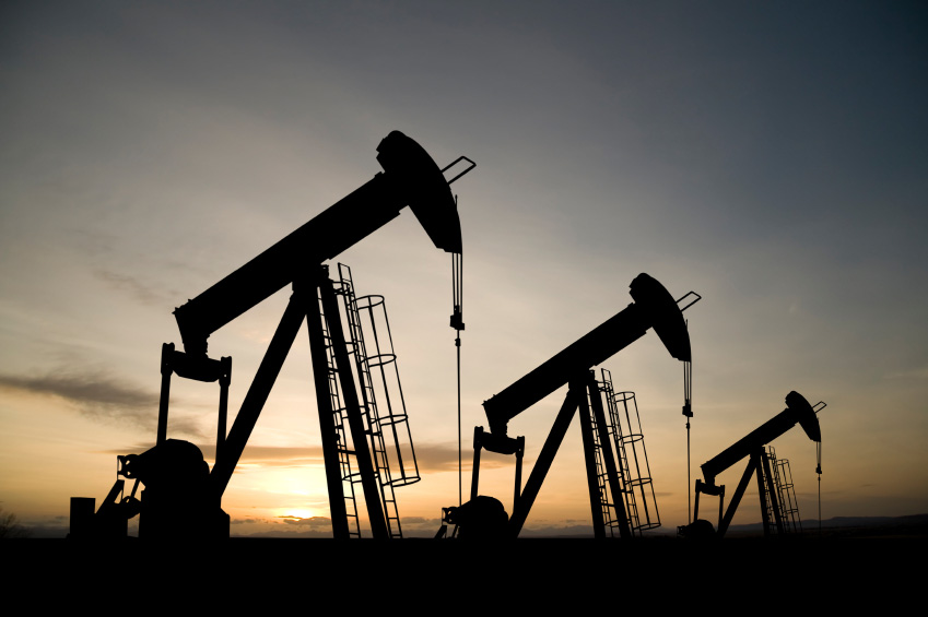 Giá xăng dầu ngày 17/2: Phục hồi trước phản ứng của OPEC