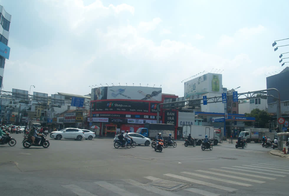 Nhiều 'điểm đen' giao thông ở Sài Gòn thông thoáng trong những ngày dịch Covid-19