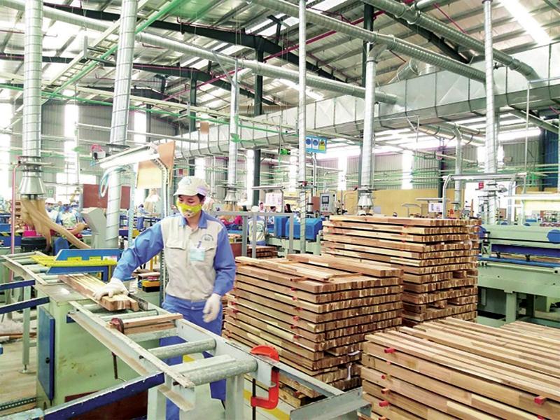Xuất khẩu dăm gỗ giảm trong bối cảnh xuất khẩu sản phẩm gỗ tăng.