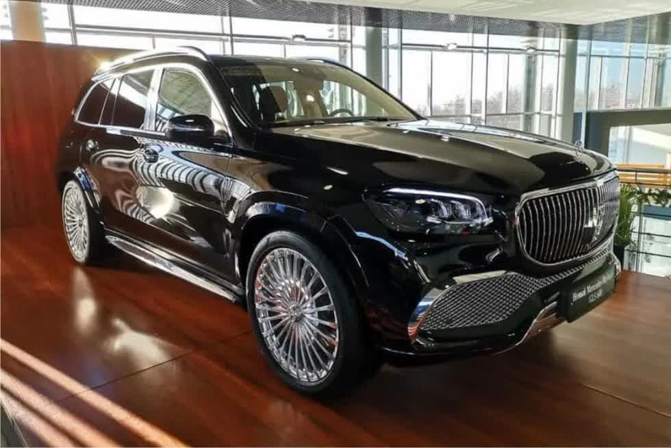 Mercedes-Maybach GLS 600 giảm còn hơn 15 tỷ đồng, chào hàng đại gia Việt trước Tết