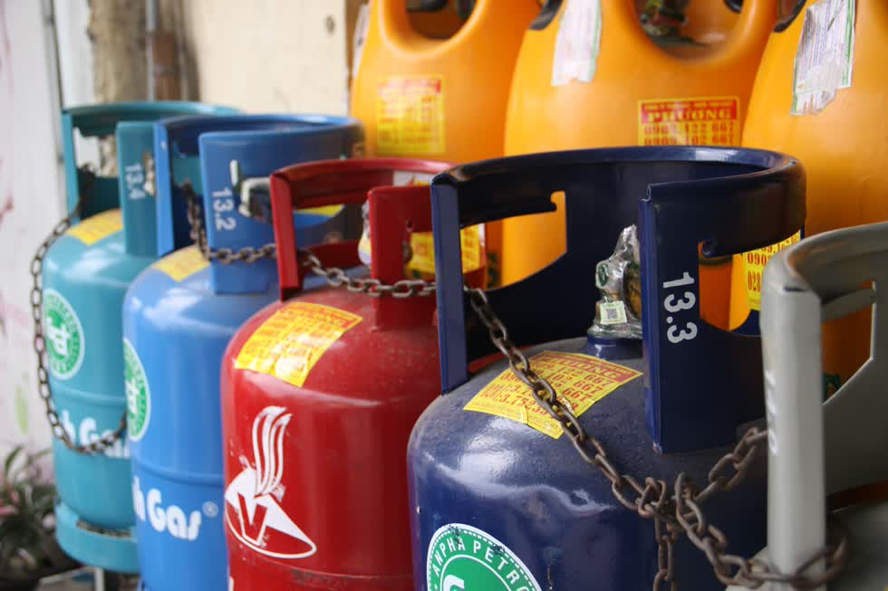 Giá gas tiếp tục giảm do đồng USD tăng mạnh