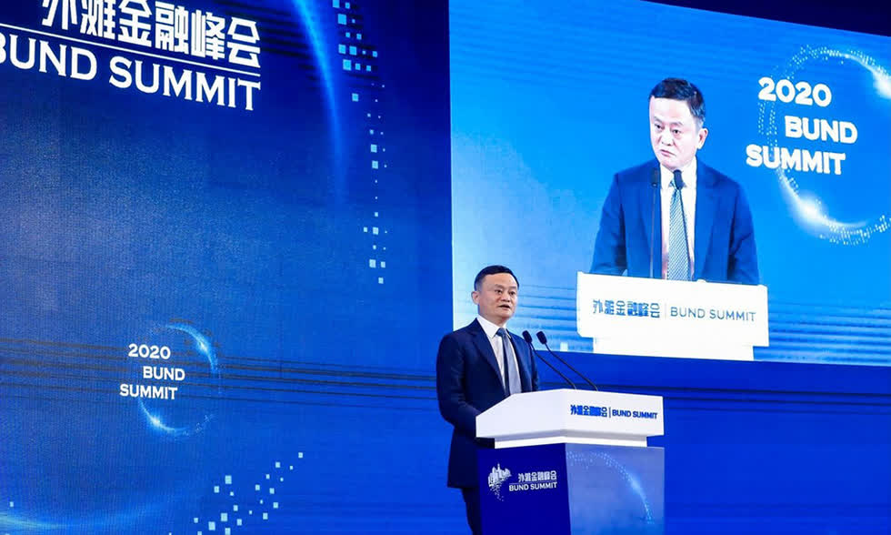 Jack Ma phát biểu tại sự kiện ở Thượng Hải hôm 24/10. Ảnh: Reuters