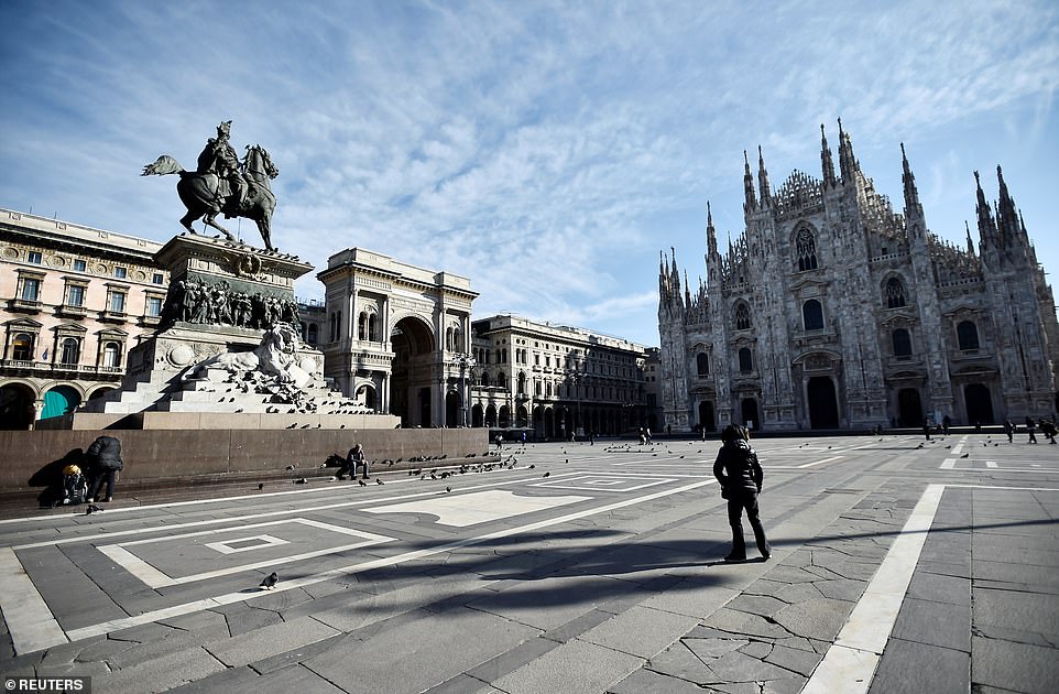 Quảng trường Duomo mang tính biểu tượng của Milan gần như bị bỏ hoang sau khi Thủ tướng Giuseppe Conte đưa thành phố - đó là ở vùng Bologna của Italy bị phong tỏa.