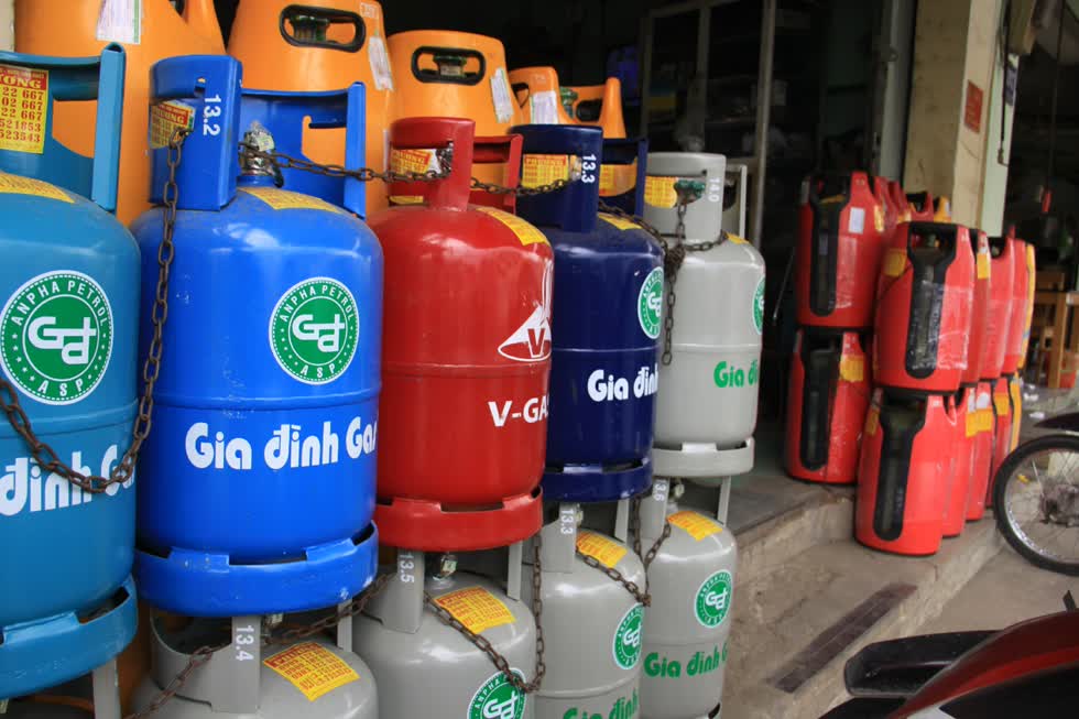 Giá gas bật tăng mạnh nhờ cuộc chiến dầu mỏ 