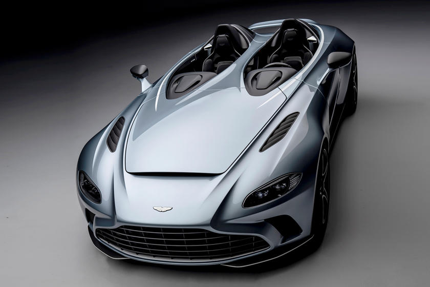 Ngắm Aston Martin V12 mui trần giá 1 triệu USD
