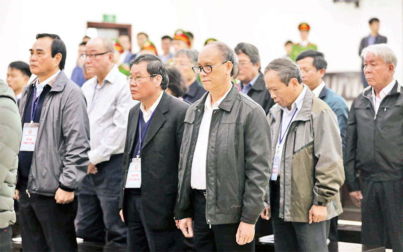 Phiên tòa xét xử hai nguyên Chủ tịch UBND thành phố Đà Nẵng và đồng phạm thâu tóm nhà đất công sản ở Đà Nẵng.
