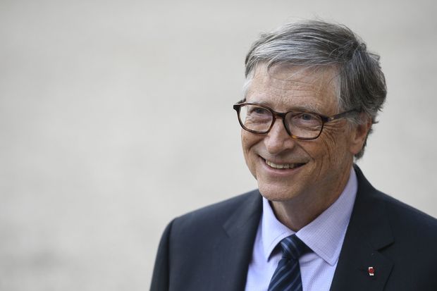 Bill Gates hiện là người giàu thứ 2 thế giới với khối tài sản 105,3 tỷ USD.