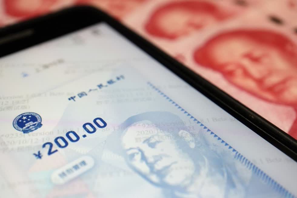 Trung Quốc phát bao lì xì tiền ảo trị giá 20 triệu CNY. Ảnh: Reuters