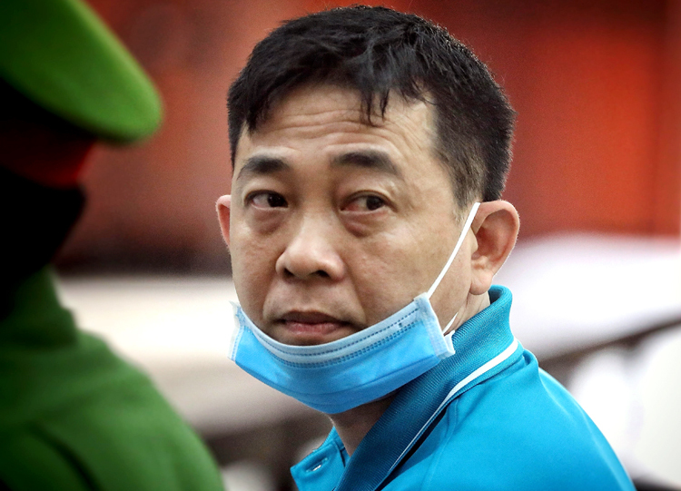 Bị cáo Nguyễn Minh Hùng tại phiên toà.