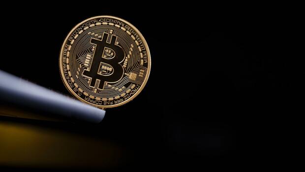Giá Bitcoin rơi khỏi mức 8.000 USD trong hôm nay.