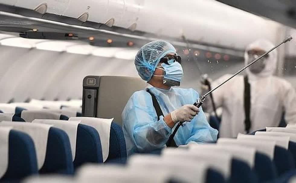 TP.HCM cách ly tập trung 20 người ngồi chung chuyến bay với ca nhiễm COVID-19 thứ 17.