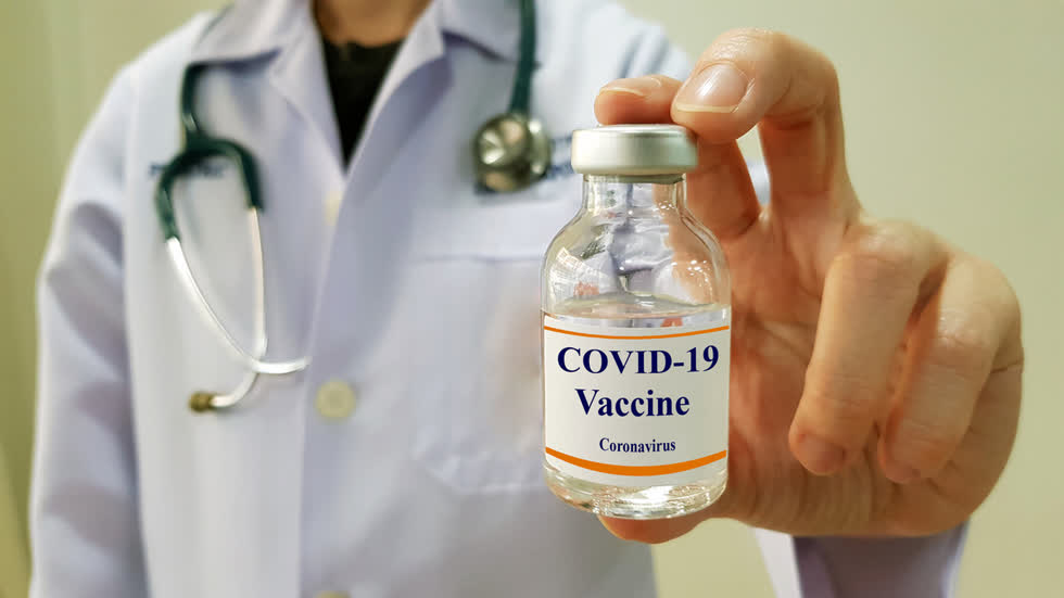 Nhóm 20 tình nguyện viên sẽ được tuyển chọn để tiêm thử nghiệm vaccine COVID-19. Ảnh minh hoạ: Getty