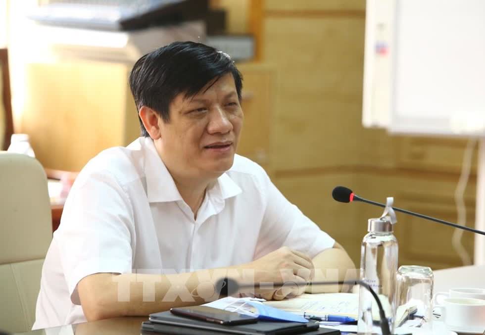 Thứ trưởng Bộ Y tế Nguyễn Thanh Long phát biểu. Ảnh: TTXVN