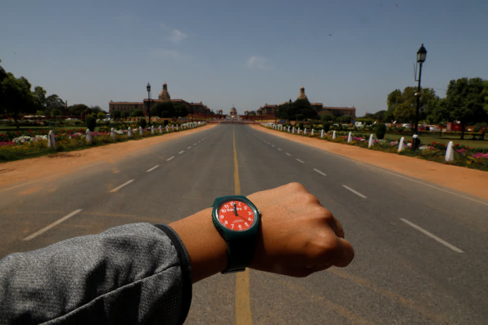   Còn đây là một con đường lớn tại Rajpath, New Delhi, Ấn Độ.  