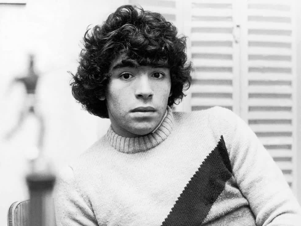 Maradona thời trai trẻ những năm 1970. Ảnh: Keystone-France/Gamma-Keystone/Getty Images