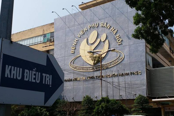 Bệnh viện Phụ sản Hà Nội có 63 nhân viên y tế đã được đưa đi cách ly tại cơ sở 2 của bệnh viện do liên quan đến BN 243.