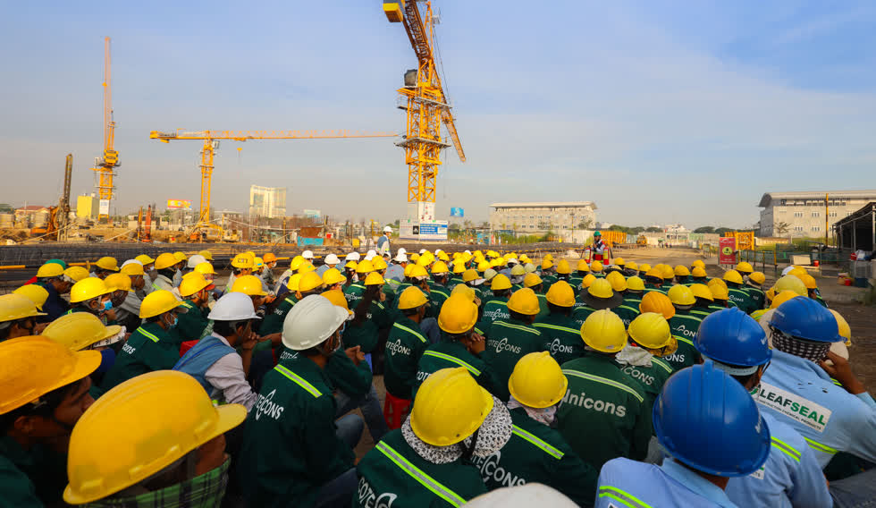Trong quý III/2020, Coteccons phải tăng 11% chi phí nhân công. Ảnh: CTD