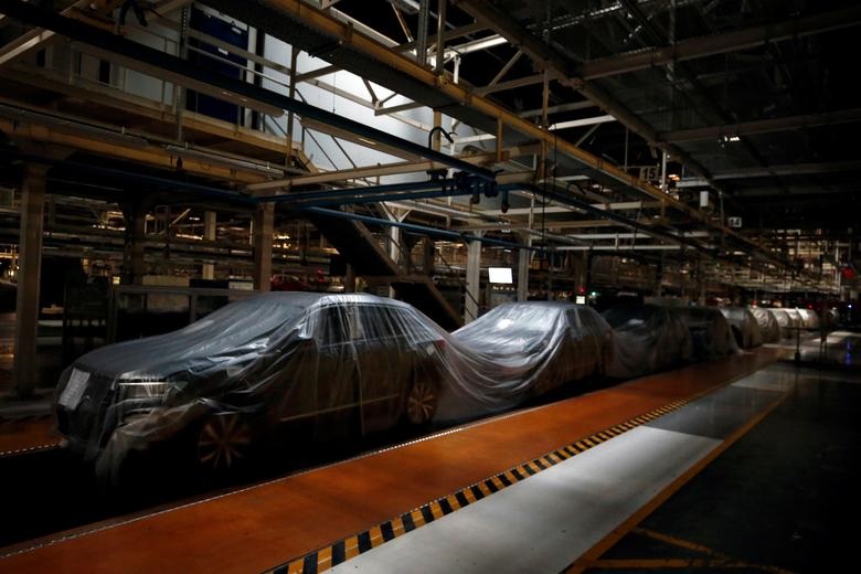 Một dây chuyền lắp ráp trống được chụp tại nhà máy ô tô Autoeuropa Volkswagen ở Lisbon, Bồ Đào Nha ngày 30/3/2020.
