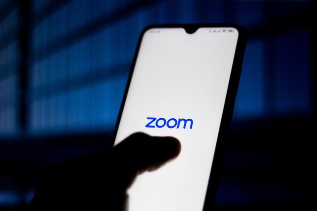 Zoom đang chật vật với hàng loạt bê bối xoay quanh vấn đề bảo mật. Ảnh: Forbes.com.