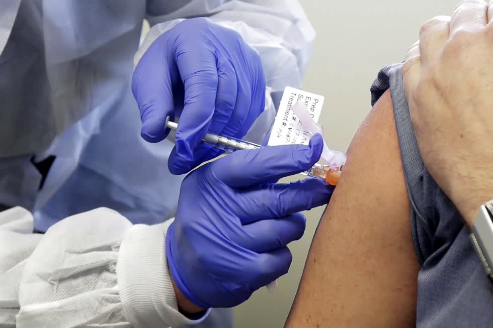 Vaccine COVID-19 của công ty công nghệ sinh học Moderna cho thấy hiệu quả lên tới 94,5% trong các thử nghiệm lâm sàng giai đoạn 3 - Ảnh: CNBC