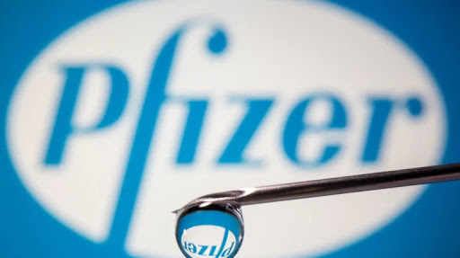 Pfizer là một trong bốn công ty dược phẩm mà  tỷ phú Warren Buffett  đã đầu tư gần đây. Ảnh: Reuters