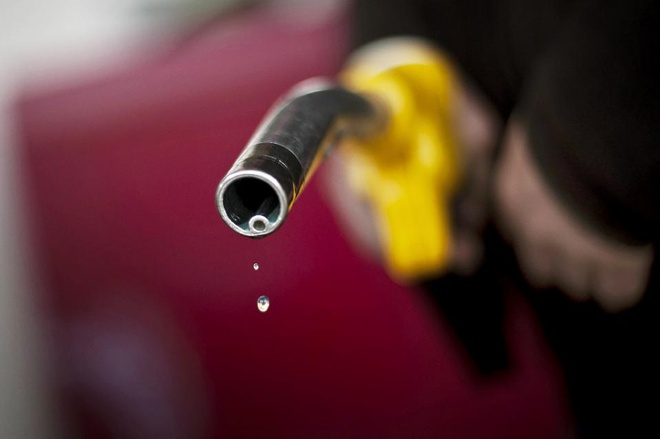 Giá dầu tăng giảm liên tục khiến thị trường hỗn loạn