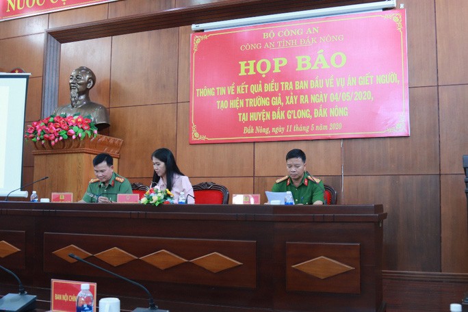 Lãnh đạo UBND tỉnh Đắk Nông và Công an tỉnh Đắk Nông chủ trì buổi họp báo 