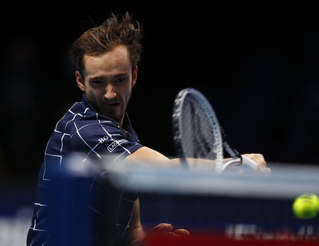   Medvedev cũng giống như Thiem, đều đánh bại Djokovic và Nadal ở ATP Finals 2020   
