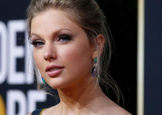Taylor Swift được bầu chọn là nghệ sĩ của năm tại AMA 2020
