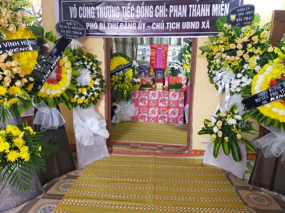 Lễ tang của ông Phan Thanh Miên, Phó Chủ tịch UBND huyện Bố Trạch, tỉnh Quảng Bình. Ảnh: Pháp Luật