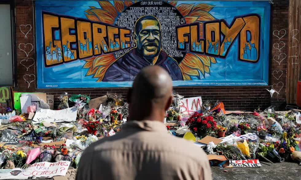  Một đài tưởng niệm vinh danh George Floyd ở Minneapolis, Minnesota, vào ngày 1/6. Ảnh: Reuters