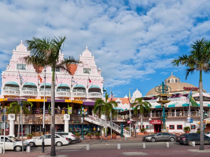 Oranjestad là thủ đô của đảo Hà Lan. Ảnh: Shutterstock.