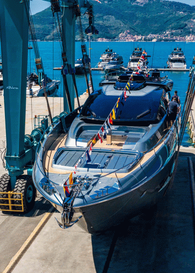 Tập đoàn Ferretti ra mắt mẫu du thuyền Riva 88 Folgore đầu tiên
