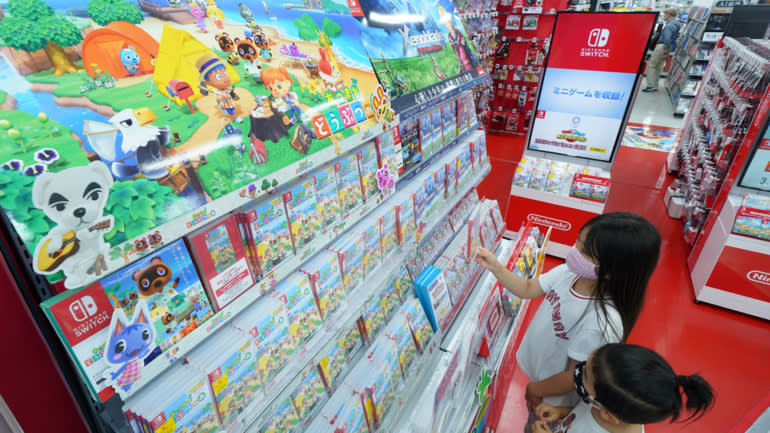 Trò chơi Animal Crossing của Nintendo được trưng bày tại một cửa hàng ở Tokyo. Ảnh: Tokuyuki Matsubuchi
