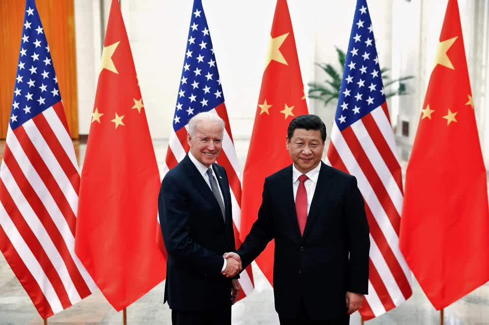 Chủ tịch Trung Quốc Tập Cận Bình chào đón Joe Biden, khi đó là phó tổng thống Mỹ, tại Đại lễ đường Nhân dân ở Bắc Kinh năm 2013. Ảnh: Reuters