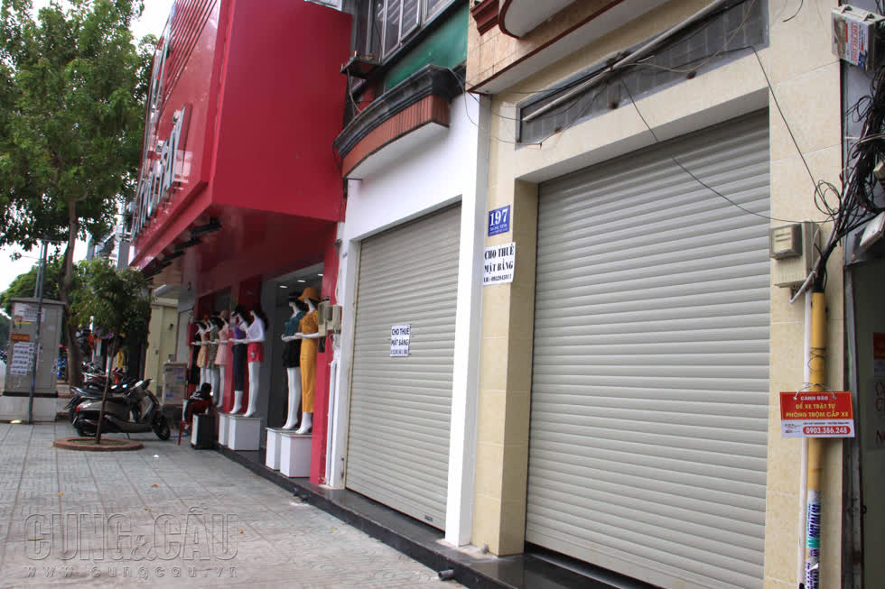  Mặt bằng đóng cửa trên đường Quang Trung (quận Gò Vấp), đây là các con đường nổi tiếng với nhiều cửa hàng kinh doanh thời trang.