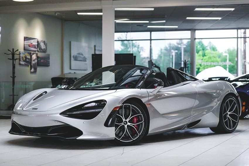 1 McLaren 720S