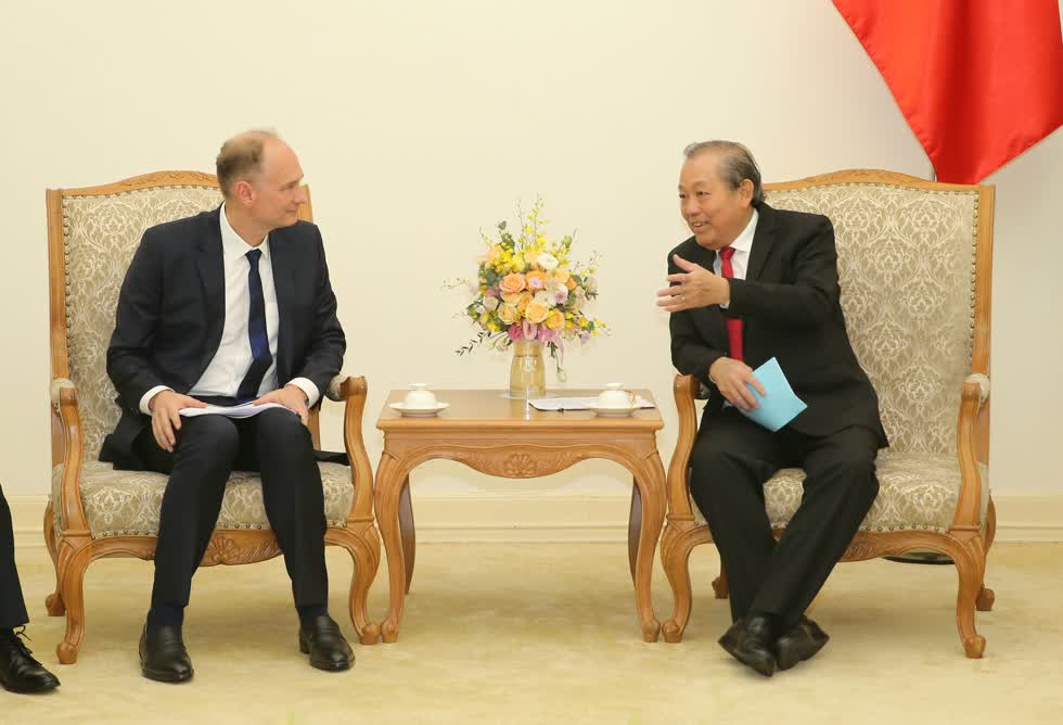 Phó Thủ tướng Trương Hòa Bình trong buổi tiếp ông Nate Easter. Ảnh: VGP/Lê Sơn