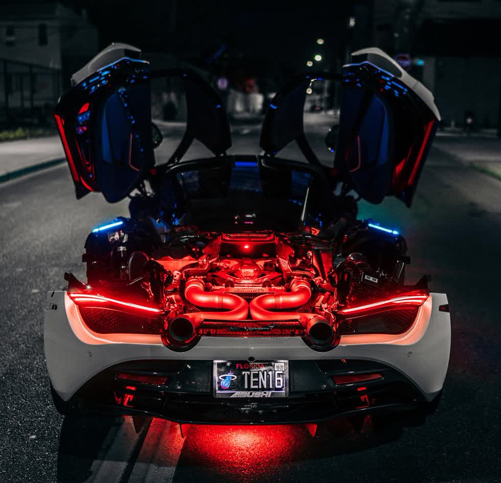 Với hình ảnh nền siêu xe McLaren sẽ giúp bạn thổi bay cảm giác buồn chán và mang đến một cảm giác thăng hoa về những chiếc siêu xe huyền thoại. Thưởng thức hình ảnh đẹp mắt và tận hưởng vẻ đẹp của siêu xe McLaren.