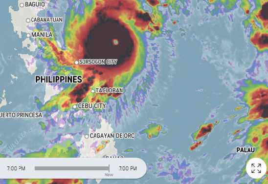 Hình ảnh vệ tinh cho thấy bão Goni đang áp sát Philippines.