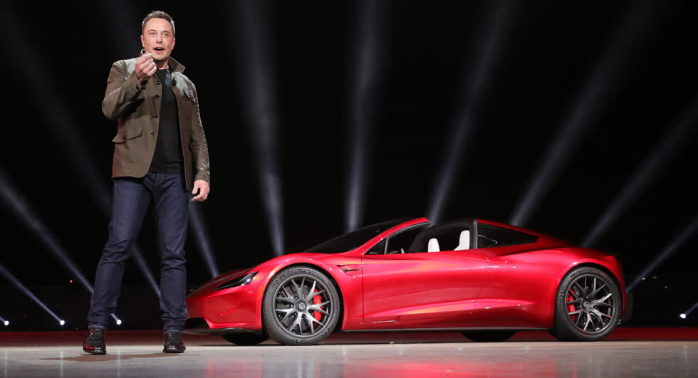 Tài sản của Elon Musk, CEO của hãng xe điện Tesla, đã giảm khoảng 560 triệu USD do cổ phiếu của hãng sản xuất xe điện giảm 0,7%. Ảnh: EPA