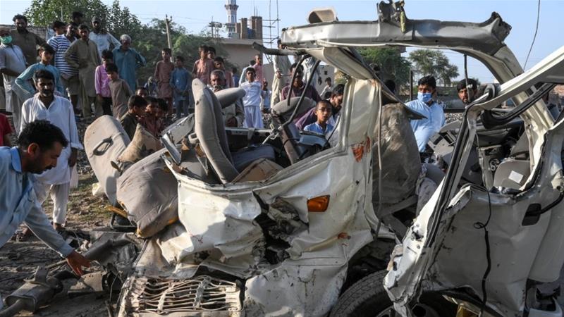 Hiện trường vụ tai nạn ở Pakistan.